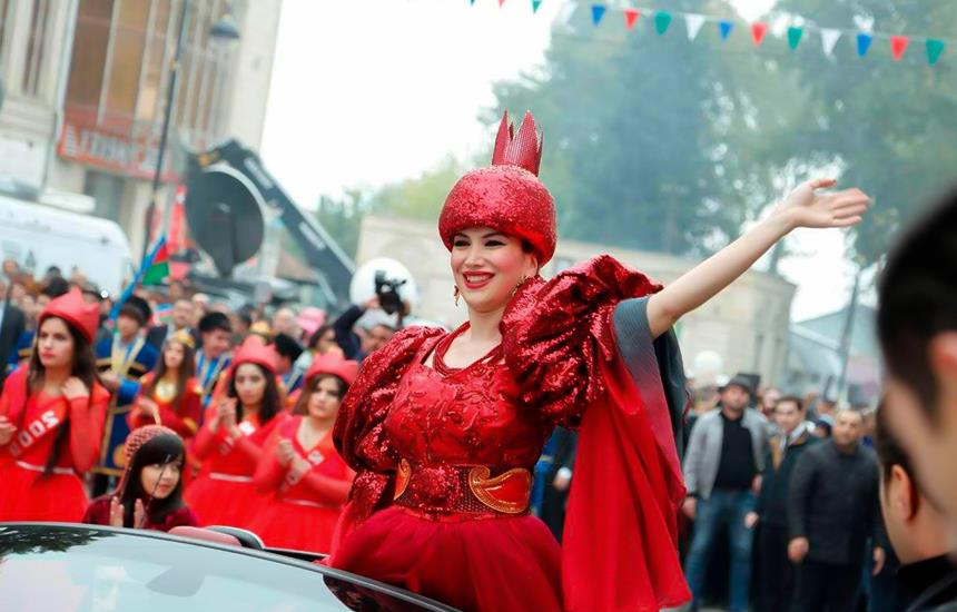 azerbaijan pomegranate festival